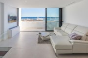 Nueva Andalucia Fantastisches Duplex-Penthouse in Puerto Banus direkt am Hafen mit fantastischen Panoramaausblicken auf das Meer. Wohnung kaufen