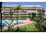 San Pedro de Alcantara HDA-immo.eu: 3 Schlafzimmer Ferienwohnung direkt am Golfplatz, von Bank, zu verkaufen. Wohnung kaufen