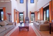 Benahavs Villa mit Meer- und Bergblick in ruhiger Lage Haus kaufen