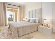 Estepona HDA-immo.eu: 2 Schlafzimmer Wohnung in Estepona, Nähe Golfplatz und Strand, zu verkaufen. Wohnung kaufen