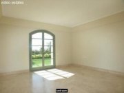 Casares Villa auf Golfanlage Haus kaufen