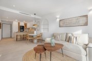 Los Alcázares Penthouse-Wohnungen mit 2 Schlafzimmern, 2 Bädern, Dachterrasse, Gemeinschaftspool und Tiefgaragenstellplatz im La Serena Golf