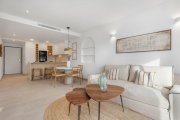 Los Alcázares Penthouse-Wohnungen mit 2 Schlafzimmern, 2 Bädern, Dachterrasse, Gemeinschaftspool und Tiefgaragenstellplatz im La Serena Golf