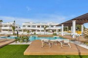 Los Alcázares Penthouse-Wohnungen mit 2 Schlafzimmern, 2 Bädern, Dachterrasse, Gemeinschaftspool und Tiefgaragenstellplatz im La Serena Golf