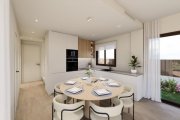 Los Alcázares Villen mit 3 Schlafzimmern, 2 Bädern, Gäste-WC, Tiefgaragenstellplatz und Gemeinschaftspool neben Serena Golf Haus kaufen