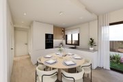 Los Alcázares Villen mit 3 Schlafzimmern, 2 Bädern, Gäste-WC, Tiefgaragenstellplatz und Gemeinschaftspool neben Serena Golf Haus kaufen