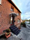 Hofgeismar Gelegenheit gegen Gebot: Saniertes Mehrfamilienhaus mit großen Scheunen und Garagen, ideal für Handwerker und Tierfreunde. !