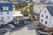 Bad Endbach ++ KRAG Immobilien ++ Kompaktes Wohnhaus mit zwei Küchen und Entwicklungschance für Anleger ++ Haus kaufen