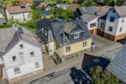 Bad Endbach ++ KRAG Immobilien ++ Zwei Wohneinheiten, ca. 142 m² Wohnfläche, Garten und Garage ++ Haus kaufen