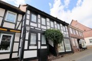 Dassel Fachwerkhaus mit mit ehemaligen Gewerberäumen im Erdgeschoss - nutzbar als 1-Familienwohnhaus Haus kaufen