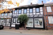 Dassel Fachwerkhaus mit mit ehemaligen Gewerberäumen im Erdgeschoss - nutzbar als 1-Familienwohnhaus Haus kaufen