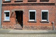 Höxter Reihenmittelhaus mit kleinem Innenhof in Lüchtringen - Dorflage 75 m zur Weser Haus kaufen
