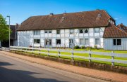 Lehre Mehrfamilienhaus mit 5 Wohnungen, mit Potenzial zur Aufteilung Haus kaufen