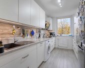 Ratingen Lichtdurchflutete 4-Zimmer-Wohnung mit Loggia und TG-Stellplatz in Ratingen-Mitte
 Wohnung kaufen