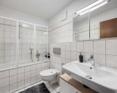 Ratingen Moderne 4-Zimmer-Maisonettewohnung mit Garten und Tiefgaragenstellplatz in Ratingen-Mitte Wohnung kaufen