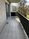Mönchengladbach Wunderschöne 4-Zimmer-Wohnung mit Balkon, Aufzug und Tiefgaragenstellplatz! Wohnung kaufen
