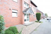Mönchengladbach „Junges Renditehaus in Bestlage Mönchengladbach" 6 Wohnungen, Garagen und Top-Mieterstruktur Gewerbe kaufen