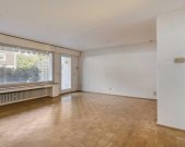 Essen Essen-Borbeck: Familienfreundliches Einfamilienhaus mit sonnigem Garten und Garage Haus kaufen