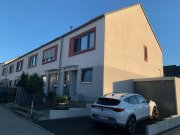 Gelsenkirchen GELSENKIRCHEN, Top Reihenendhaus + Garage; Bj. 2017 mit ca. 110 m² Wfl. 4-5 Zi., Terrasse und Garten Haus kaufen