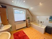 Neuenhaus Zwei Wohnhäuser mit gemeinsamer Garage. Haus kaufen