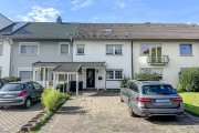 Bergheim Gepflegtes Reihenhaus mit modernisierter Ausstattung, Garten, Keller und zwei Stellplätzen Haus kaufen