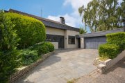 Hürth Einzigartige Möglichkeit: Traumgrundstück in Hürther Bestlage - Bestandsimmobilie mit Potenzial Haus kaufen