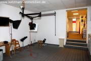 Hürth Wohn- und Geschäftshaus + Garagen + 1.186 m² großes Grundstück zu verkaufen Haus kaufen