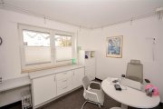Erftstadt Gepflegtes Mehrfamilienhaus mit Arztpraxis und 7 Wohnungen Gewerbe kaufen