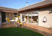Erftstadt Winkelbungalow mit schönem Garten und XXL-Garage in Blessem Haus kaufen