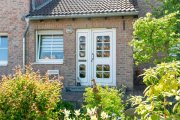 Erftstadt Wohnen, Arbeiten, Vermieten – vielseitiges Anwesen mit Hallen & 4 Garagen Haus kaufen