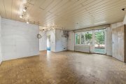 Köln Sanierungsbedürftiges Reihenendhaus mit Garage in Köln-Heimersdorf (Erbpachtgrundstück) Haus kaufen