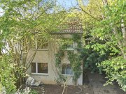 Köln Sanierungsbedürftiges Reihenendhaus mit Garage in Köln-Heimersdorf (Erbpachtgrundstück) Haus kaufen