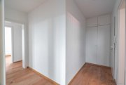 Köln Herkules-Hochhaus Köln: Sanierte, flexible 4-Zimmer-Wohnung für Eigennutzer & Anleger Wohnung kaufen