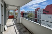 Köln Modernisierte 2-Zimmer-Wohnung mit großem Balkon und Tiefgaragenplatz in Köln-Weiden (bezugsfrei) Wohnung kaufen