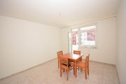 Köln Modernisierte 2-Zimmer-Wohnung mit großem Balkon und Tiefgaragenplatz in Köln-Weiden (bezugsfrei) Wohnung kaufen