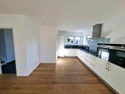Overath CITYHOUSE: Modernes KFW 55 Energiesparhaus mit Solaranlage, Kamin, Vorrichtung für E-Ladestation Haus kaufen