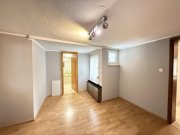 Düren Kleines Einfamilienhaus mit Garten, Garage und Zusatzflächen in guter Lage von Düren-Birgel Haus kaufen