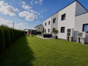 Mauerkirchen Neuwertige Obergeschosswohnung mit Dachterrasse und Gartenanteil Wohnung kaufen