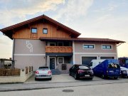 Mauerkirchen Wunderschönes Mehrfamilienhaus mit großzügigem Grundstück Haus kaufen