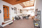 Bornheim (Rhein-Sieg-Kreis) Hofartiges Einfamilienhaus mit Charme, Potenzial und Garten in Bornheim-Merten Haus kaufen