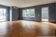Bad Neuenahr-Ahrweiler Einfamilienhaus aus 2005 mit Einliegerwohnung in erhöhter Lage von Lohrsdorf Haus kaufen