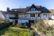 Hönningen Zwei Einfamilienhäuser im Ortskern von Hönningen: Eigenheim und Anlageobjekt ideal kombinierbar Haus kaufen