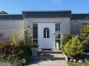 Troisdorf TROISDORF ESCHMAR top Bungalow, Bj. 2004, 5 Zimmer, ca. 160 m² Wfl. 460 m² GrSt., Keller, Garage, PV Haus kaufen