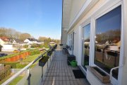 Niederkassel Bezugsfrei: Großzügige Dachgeschosswohnung mit Balkon, Carport und Stellplatz in Niederkassel-Rheidt Wohnung kaufen