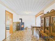 Hellenthal Großzügiges Wohnhaus mit flexibler Nutzung und Garagenensemble in ruhiger Eifellage Haus kaufen