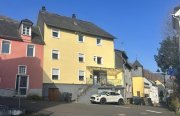 Kröv Wohnhaus mit Potenzial (bis drei Ferienwohnungen möglich), Garten und Garage Haus kaufen