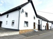 Hontheim Bauernhaus mit vielen Möglichkeiten u. Ausbaureserven Nähe der Stadt Wittlich und dem Kurort Bad-Bertrich Haus kaufen