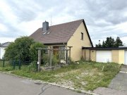 Kirchberg (Hunsrück) Einfamilienwohnhaus im kleinen Ort Nähe Kirchberg (2,5 km) mit großem Garten u. Garage Haus kaufen