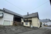 Lindenschied Wohnhaus (eheml. Bauernhof) mit sehr viel Platz / Lager / Hallen auch für Handwerker geeignet Haus kaufen