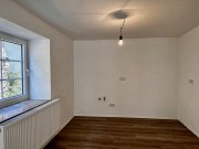 Spabrücken CHARMANTES 1 - 2 FAMILIENWOHNHAUS | TEILSANIERT | EINZUG SOFORT MÖGLICH | NEBENGEBÄUDE | HOFFLÄCHE Haus kaufen